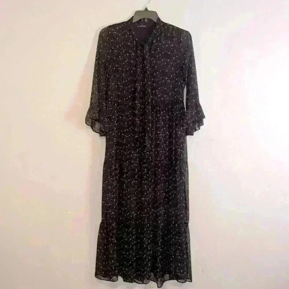Zara Women's Maxi Dress M Multi Floral 100% Other 3/4 Sleeve Long V-Neck Maxi